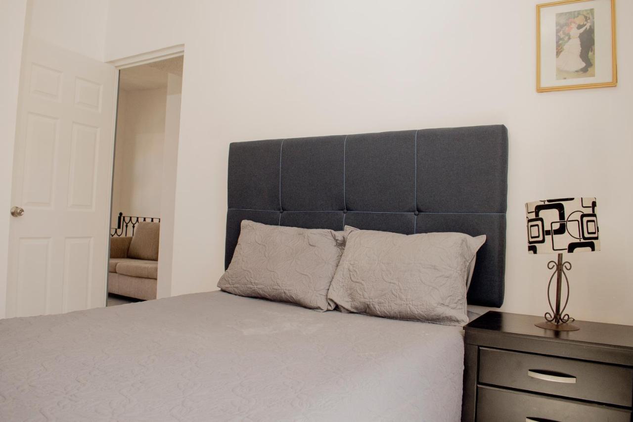 Suites Cervantes Chihuahua Exterior foto